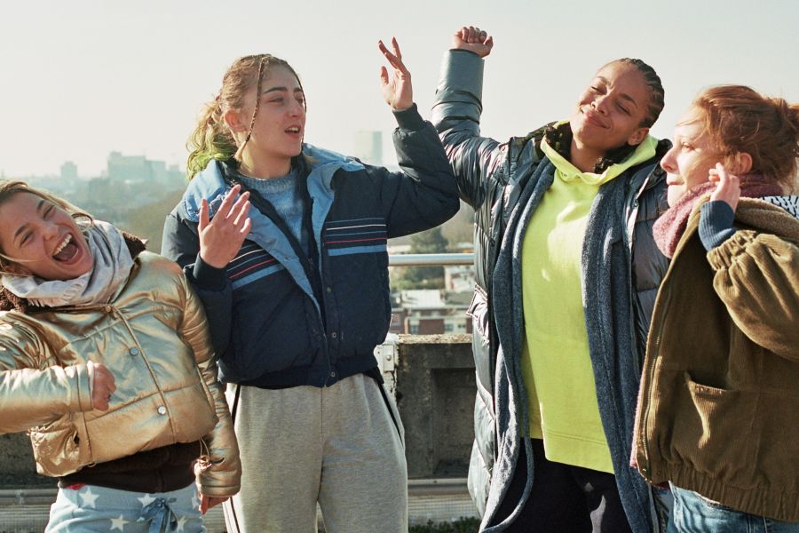 Les filles du ciel (The Girls From Above)