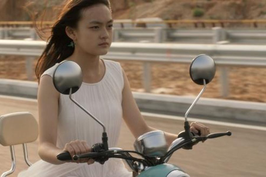 嘉年华 (Angels Wear White)