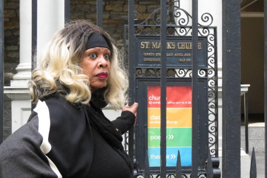 Adiós Caballos: las muchas vidas de Q Lazzarus (Goodbye Horses: The Many Lives of Q Lazzarus)